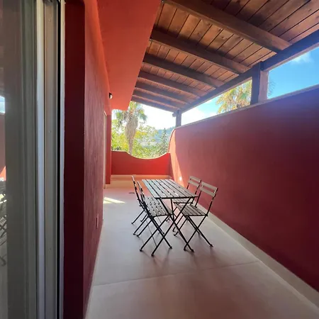 Casita En La Ribera